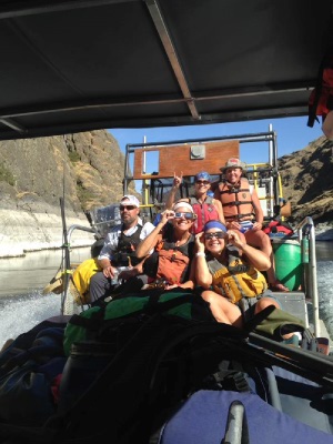 jet boat shuttles in hells canyon
