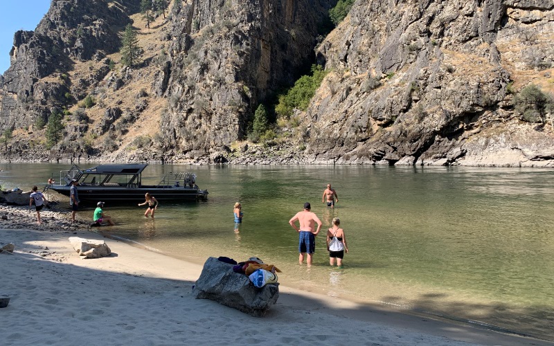 jet boating on the salmon river riggins idaho tour