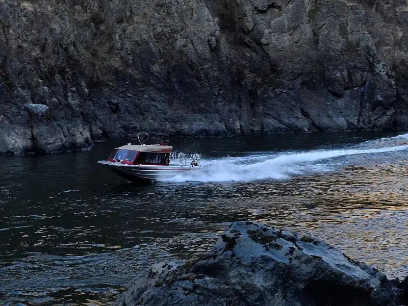 snake river jet boat trip